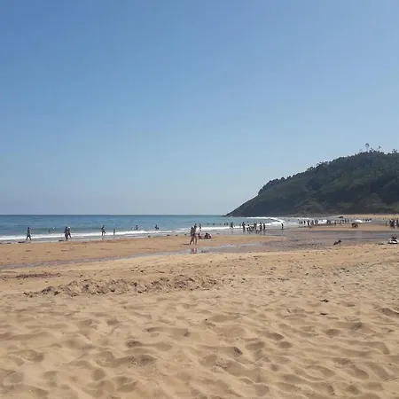 Agradable Entre Playas Y Montanas Caravia